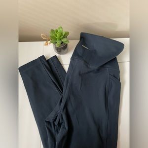 Women’s leggings size small